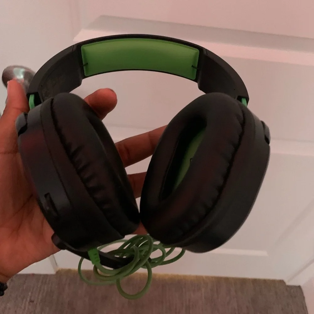 Gaming headphones